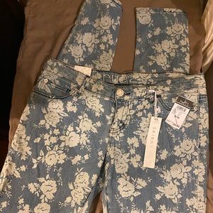 Floral patterned skinny jeans